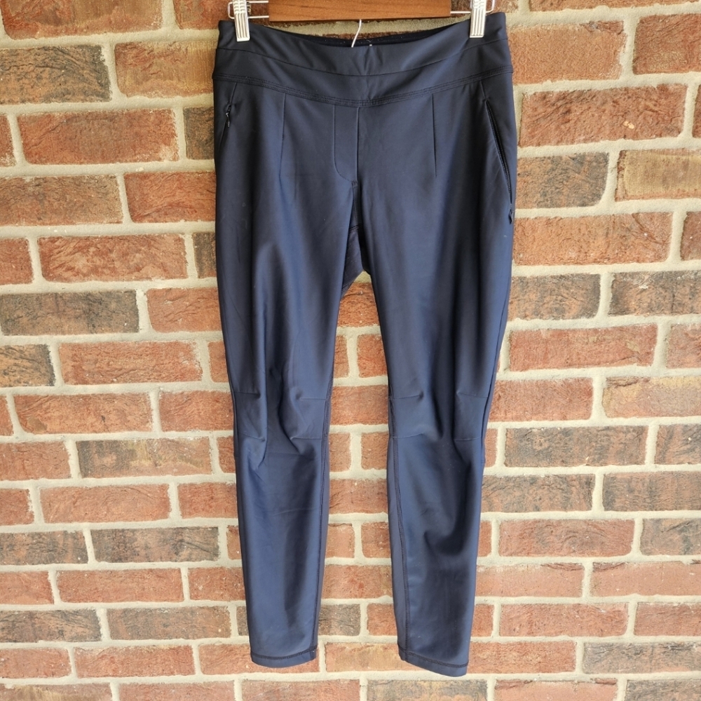 Lululemon Women's Size 6 Navy Feelin' Frosty Softshell Pants
